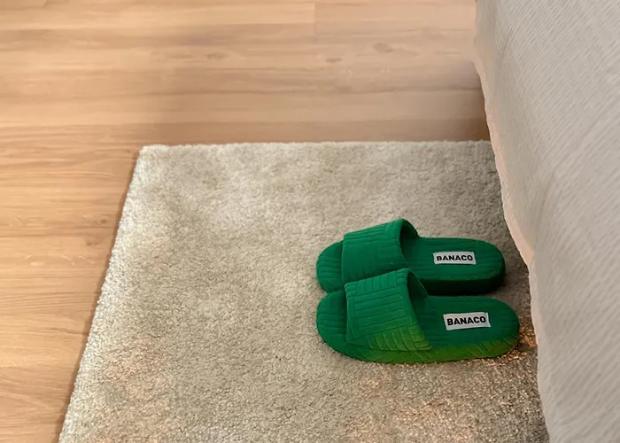 5min To Hapjeong St, Airport Bus Direct, River Park, Near Hongdae, 3rooms 別墅