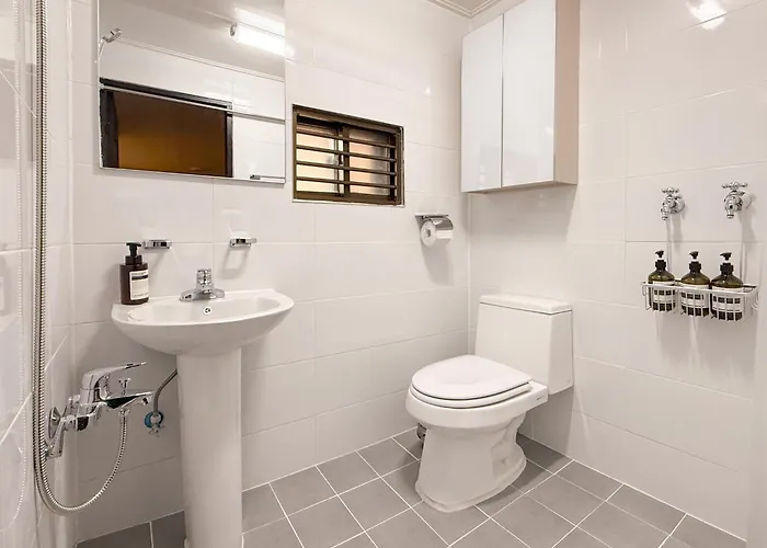 別墅 5min To Hapjeong St, Airport Bus Direct, River Park, Near Hongdae, 3rooms *